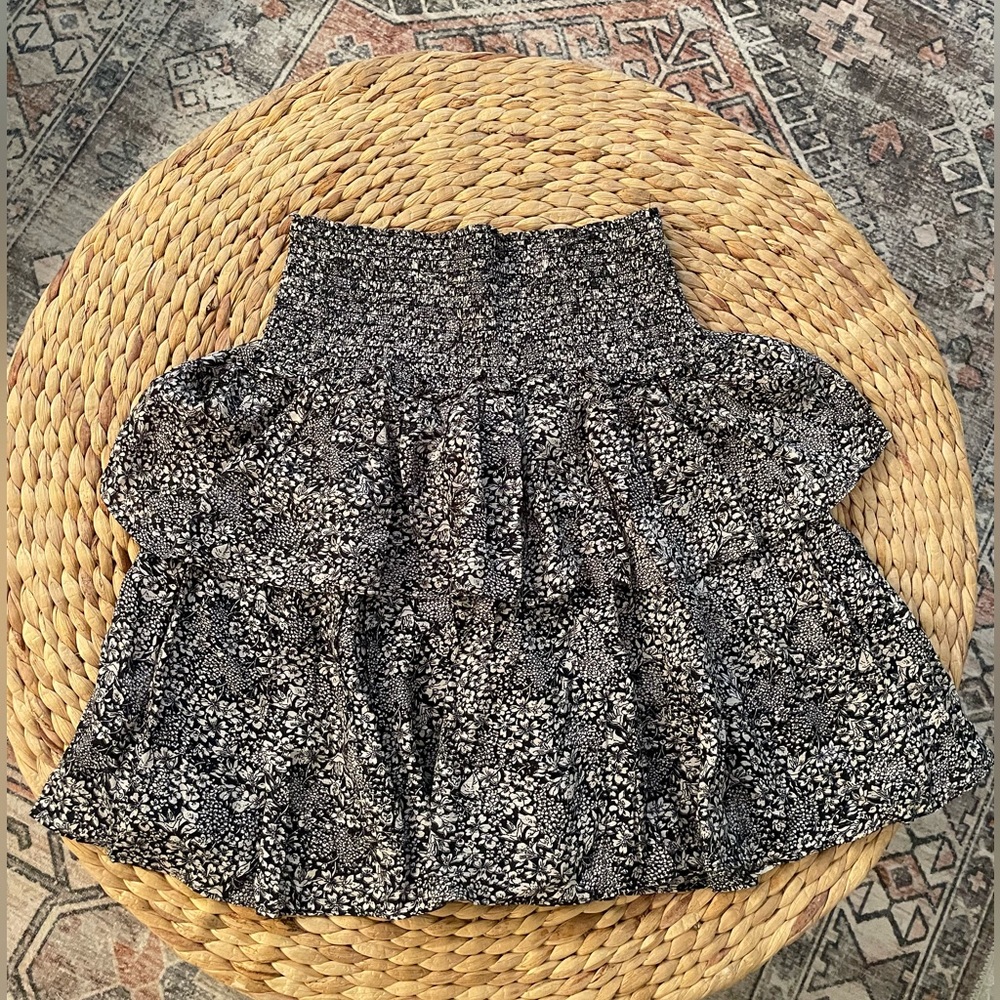 Anthropologie ruffle elastic waist skirt.